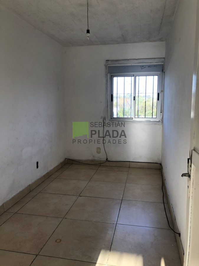 Apartamento ID.212 - Apartamento 3 Dormitorios muy luminoso y ventilado, estacionamiento cerrado, vista al arroyo, se financia