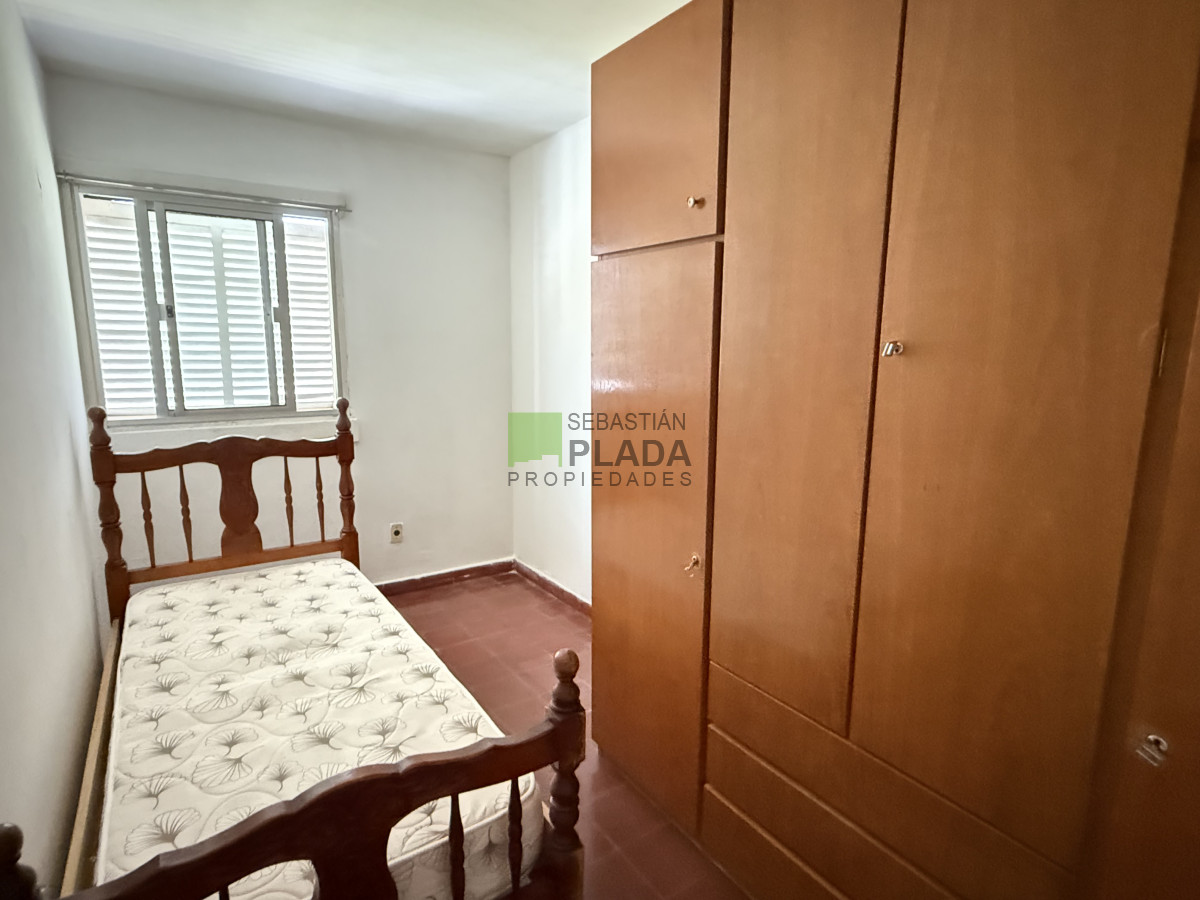 Apartamento ID.1033 - 2 dormitorios al frente, San Carlos zona Rambla