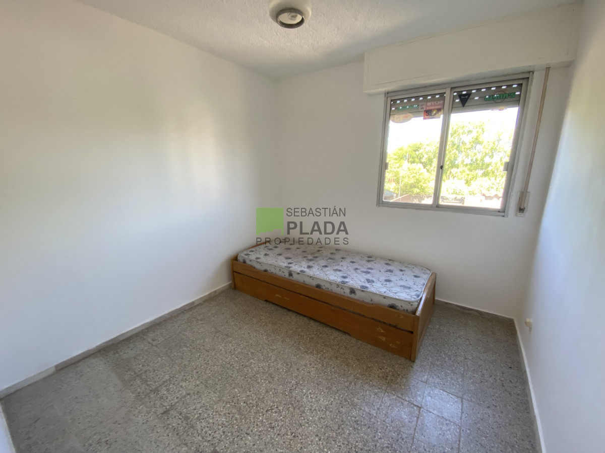 Apartamento ID.1045 - Apartamento Céntrico de 3 Dormitorios en alquiler en San Carlos