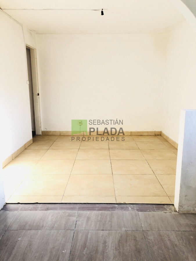 Apartamento ID.212 - Apartamento 3 Dormitorios muy luminoso y ventilado, estacionamiento cerrado, vista al arroyo, se financia