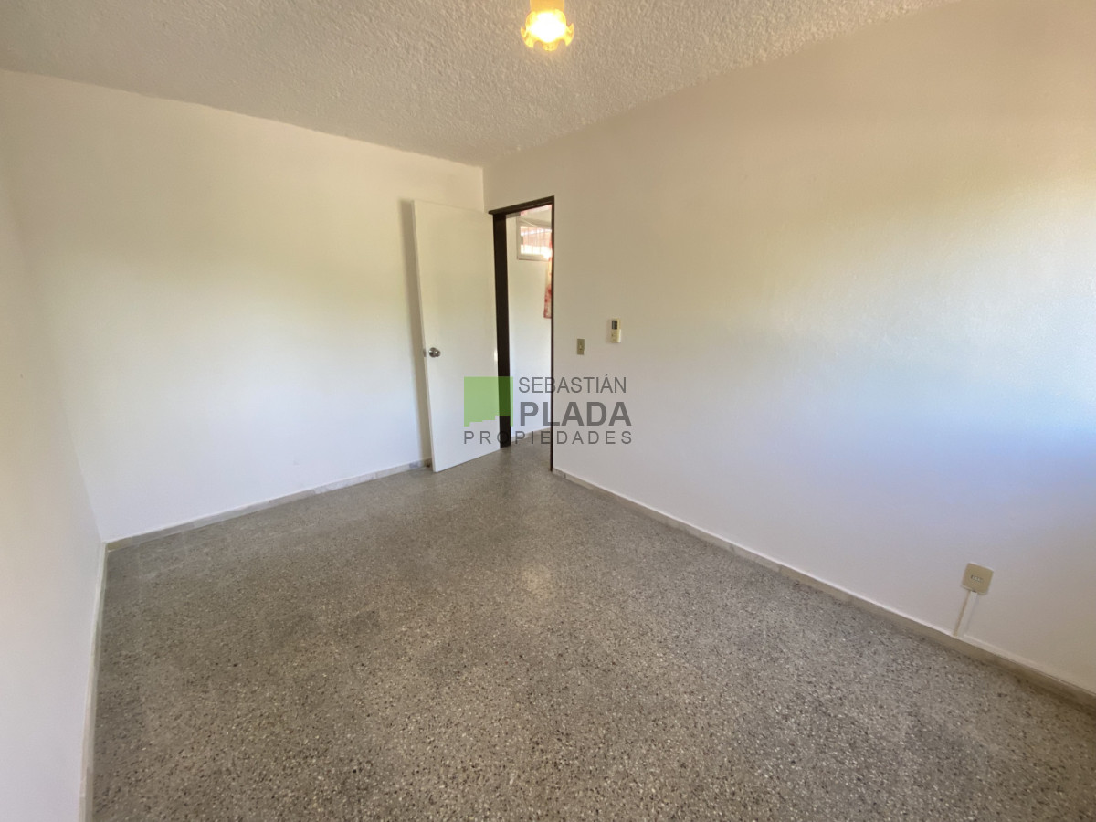 Apartamento ID.1045 - Apartamento Céntrico de 3 Dormitorios en alquiler en San Carlos