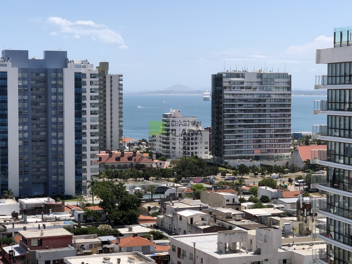 Apartamento ID.258 - a Pasitos de Playa Brava en un Edificio de Pintos Risso