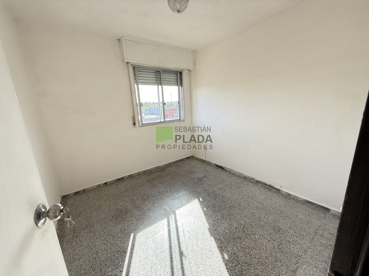 Apartamento ID.1013 - Apartamento 3 dormitorios a 2 cuadras de Plaza Artigas en Venta en San Carlos