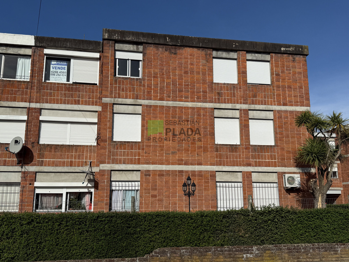 Apartamento ID.1013 - Apartamento 3 dormitorios a 2 cuadras de Plaza Artigas en Venta en San Carlos