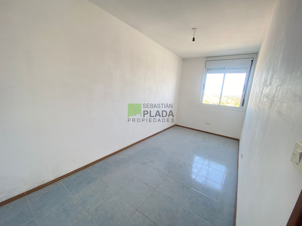 Apartamento ID.473 - Apartamento 2 Dormitorios, con cochera, en Alquiler en Torre San Carlos
