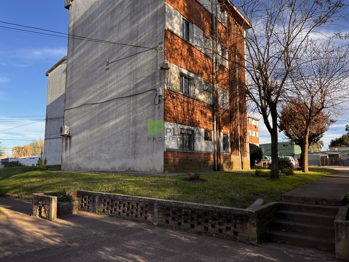 Apartamento ID.811 - Apartamento 3 dormitorios Céntrico en venta en San Carlos