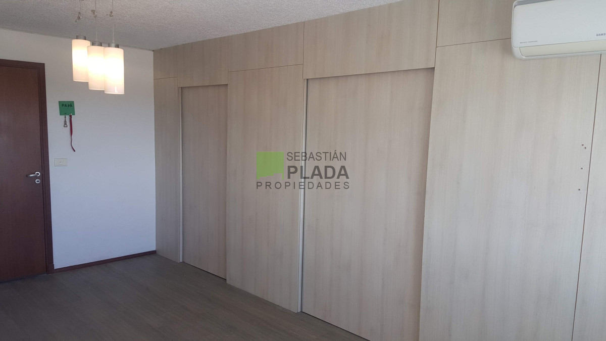 Apartamento ID.4 - Cómodo apartamento 2 dormitorios piso 9 , Torre San Carlos