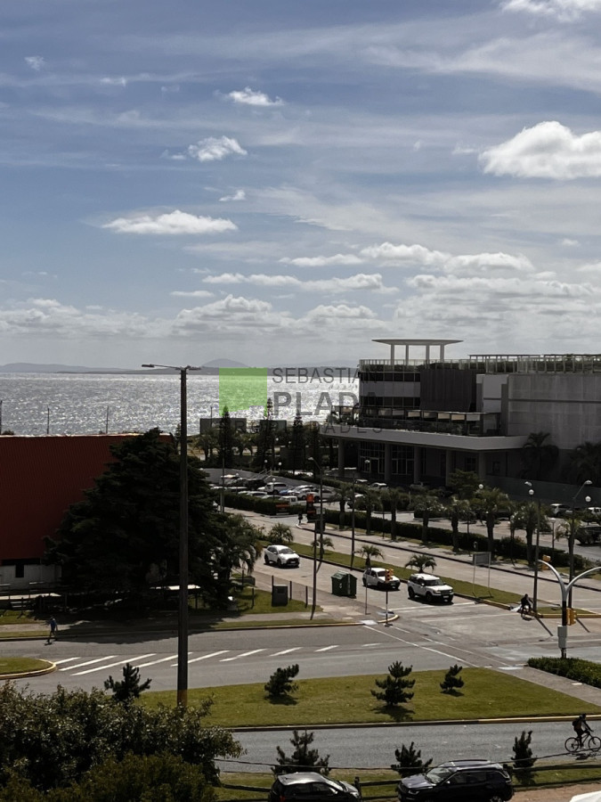 Apartamento ID.602 - 2 dormitorios con vista al puerto, cercano a Enjoy y comercios.