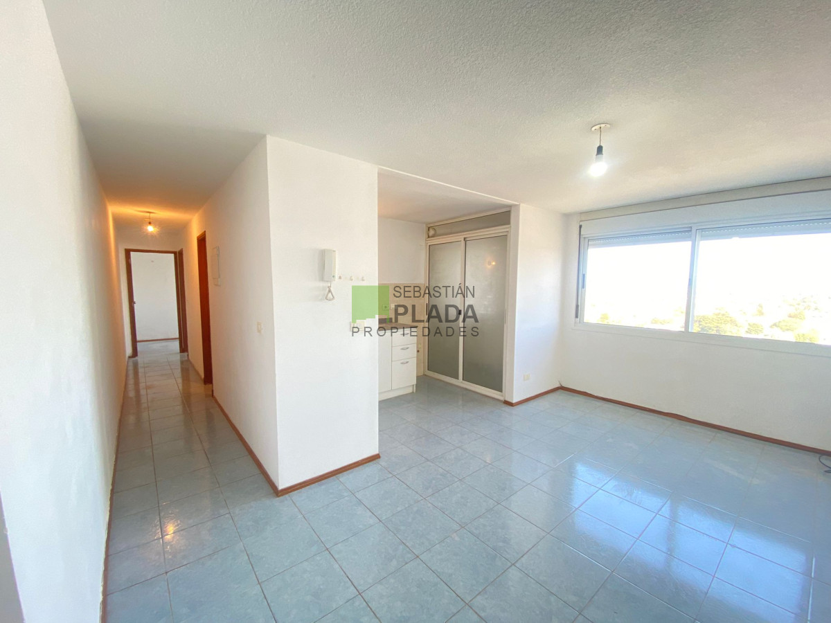 Apartamento ID.473 - Apartamento 2 Dormitorios, con cochera, en Alquiler en Torre San Carlos
