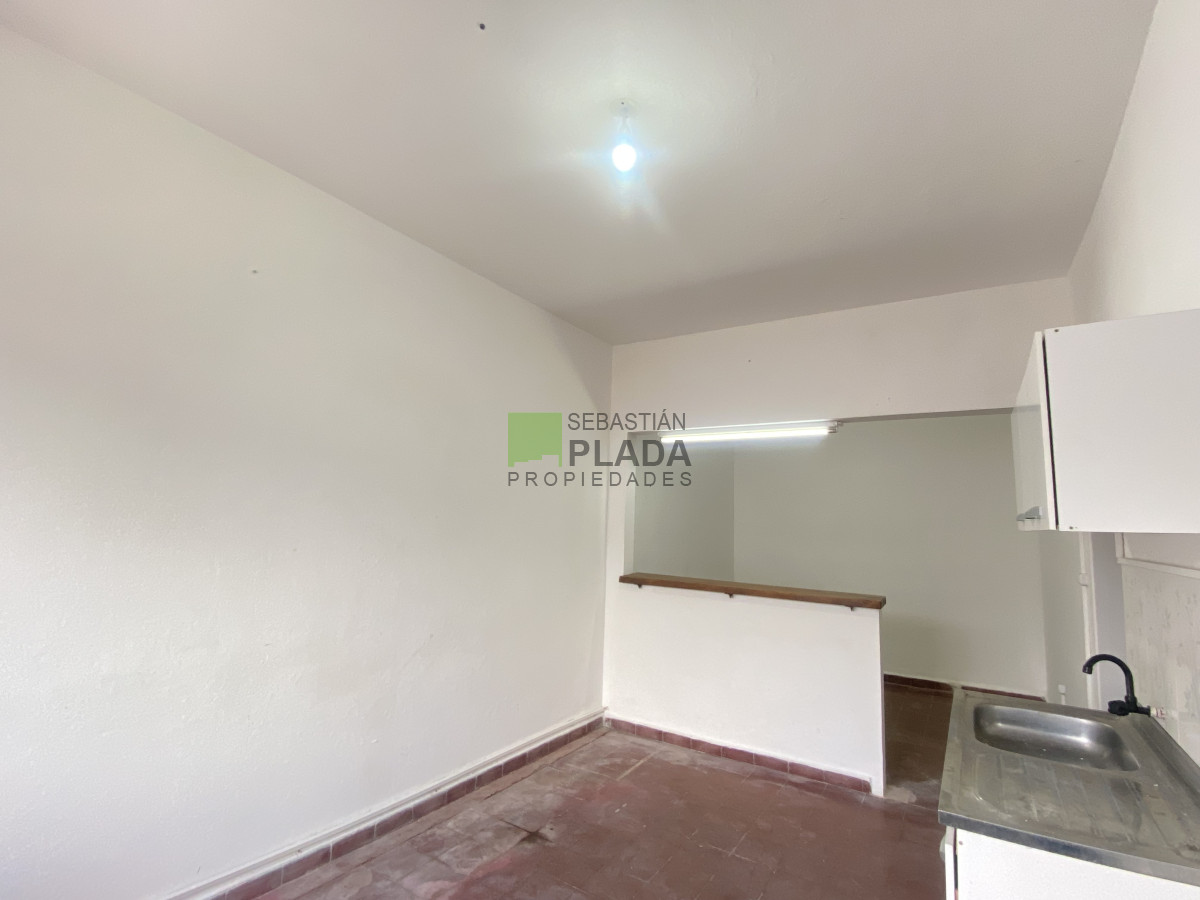Apartamento ID.1027 - Monoambiente Céntrico en alquiler en San Carlos