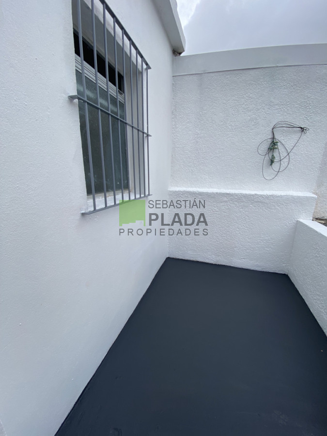 Apartamento ID.1040 - Apartamento de 2 dormitorios en Alquiler en San Carlos
