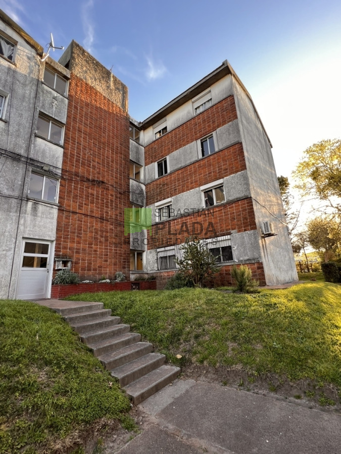 Apartamento ID.811 - Apartamento 3 dormitorios Céntrico en venta en San Carlos