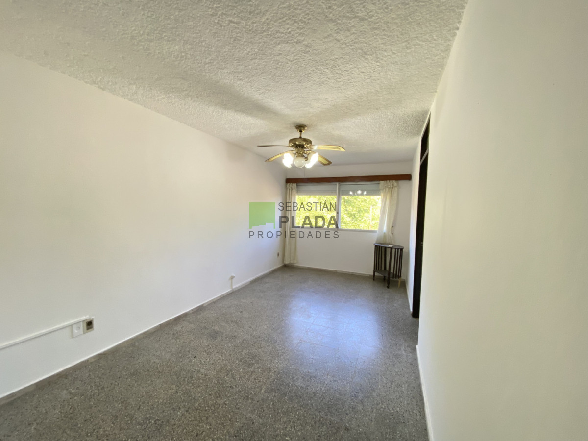 Apartamento ID.1045 - Apartamento Céntrico de 3 Dormitorios en alquiler en San Carlos