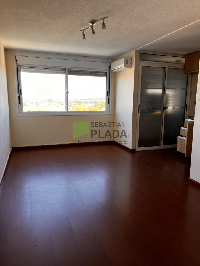Apartamento ID.419 - Apartamento de 2 Dormitorios con cochera en Torre San Carlos