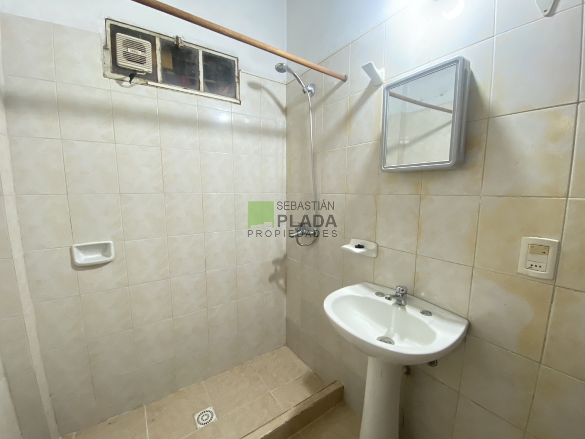 Apartamento ID.1086 - Apartamento de 1 Dormitorio en Alquiler en San Carlos
