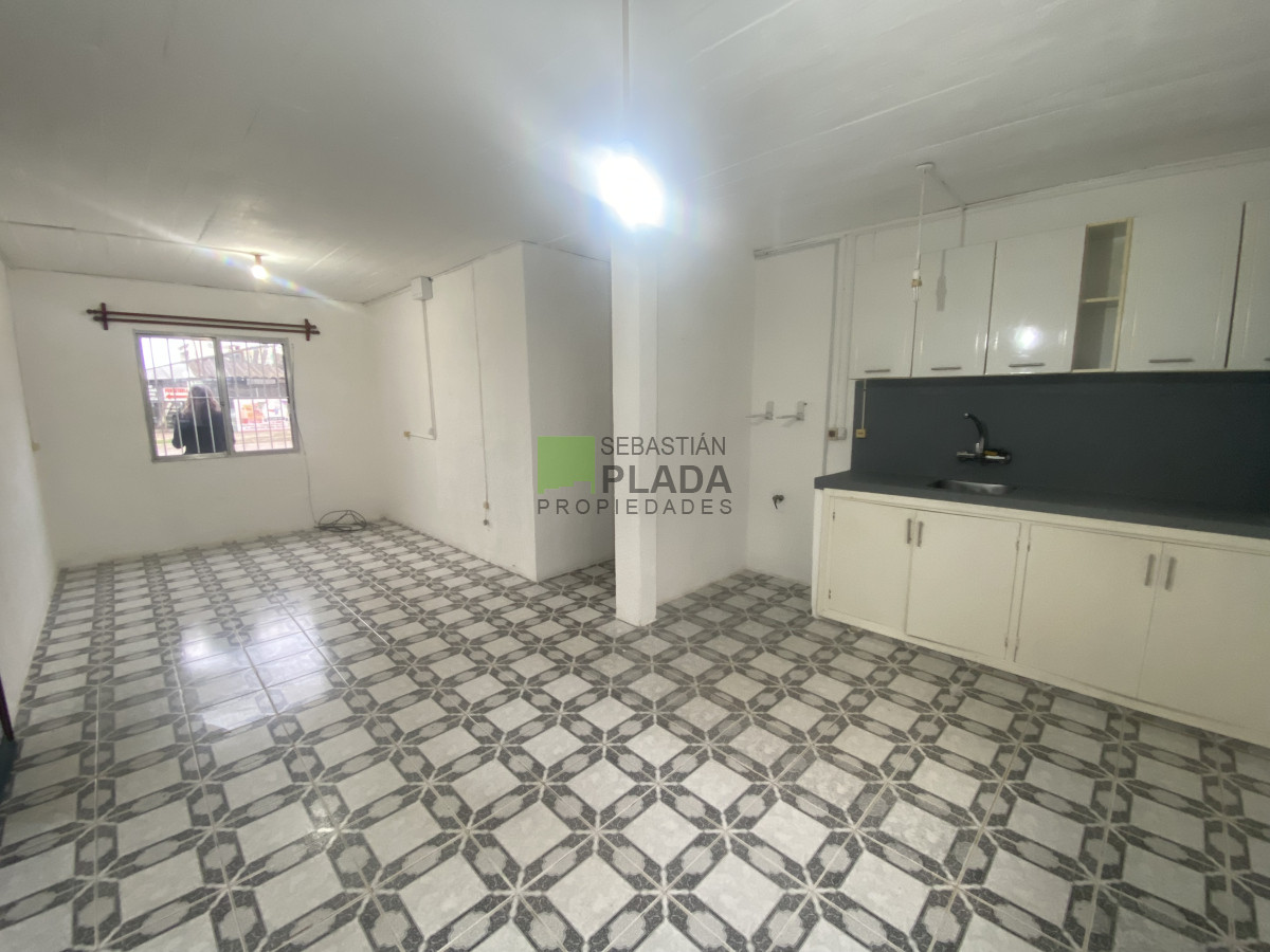 Apartamento ID.979 - Apartamento de 3 Dormitorios en Alquiler en San Carlos