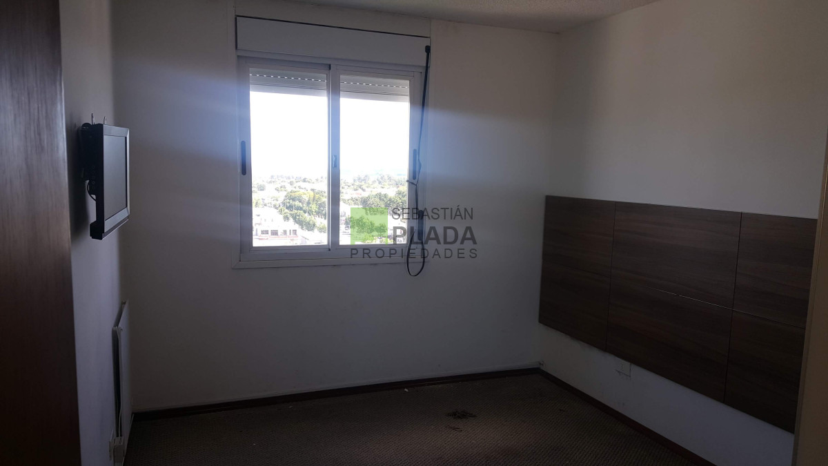 Apartamento ID.4 - Cómodo apartamento 2 dormitorios piso 9 , Torre San Carlos