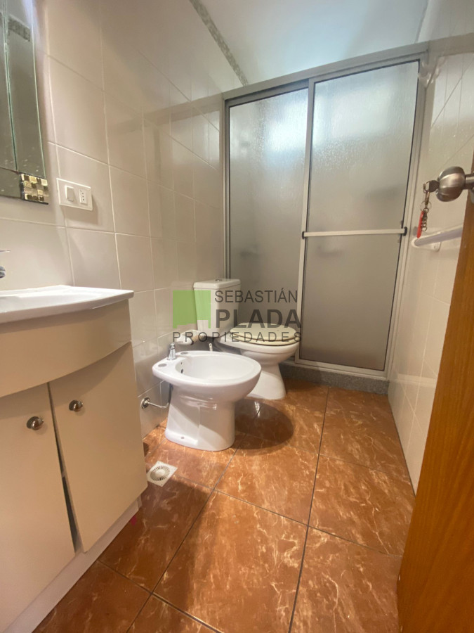 Apartamento ID.419 - Apartamento de 2 Dormitorios con cochera en Torre San Carlos