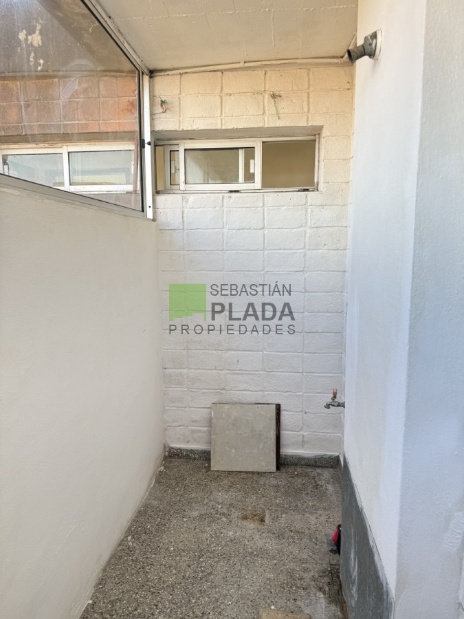 Apartamento ID.1013 - Apartamento 3 dormitorios a 2 cuadras de Plaza Artigas en Venta en San Carlos