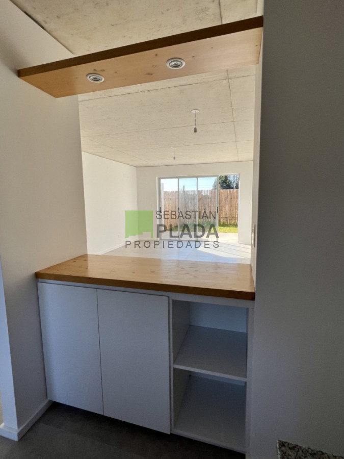 Apartamento ID.308 - ¡PRÓXIMAMENTE! Dúplex 2 dormitorios y Cochera en Alquiler en San Carlos