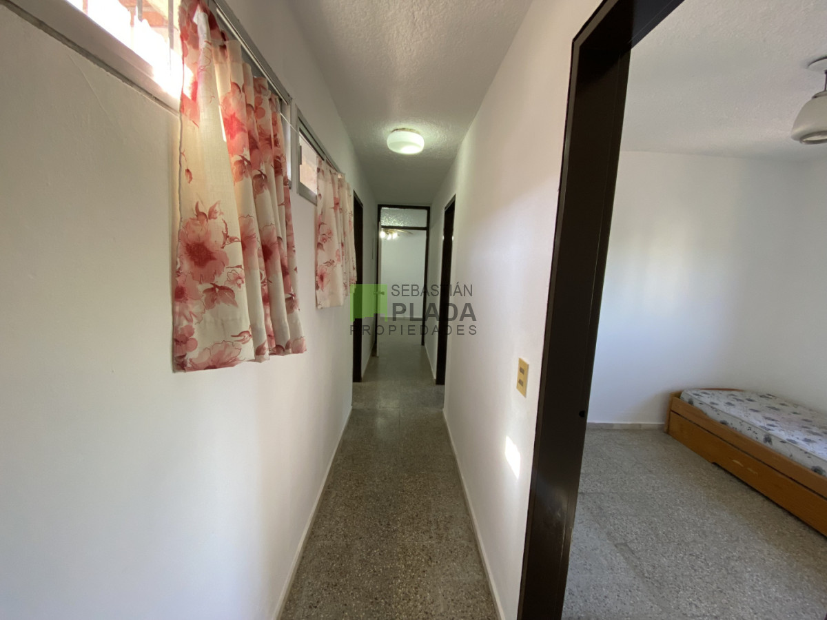 Apartamento ID.1045 - Apartamento Céntrico de 3 Dormitorios en alquiler en San Carlos