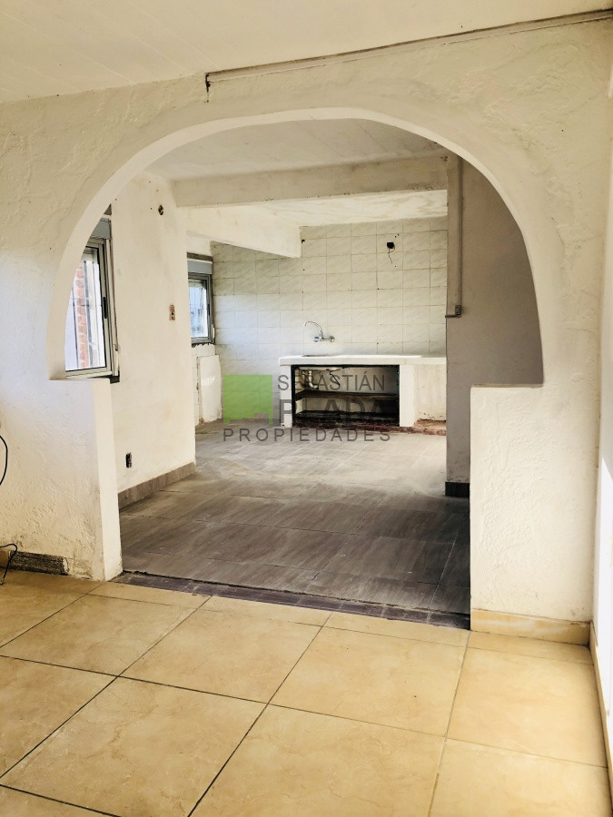 Apartamento ID.212 - Apartamento 3 Dormitorios muy luminoso y ventilado, estacionamiento cerrado, vista al arroyo, se financia