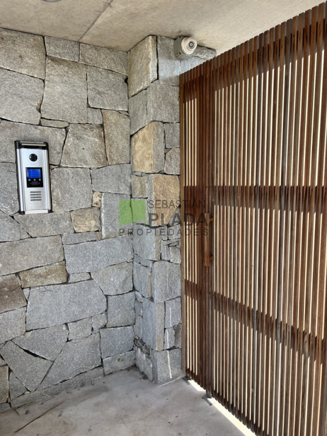 Apartamento ID.308 - ¡PRÓXIMAMENTE! Dúplex 2 dormitorios y Cochera en Alquiler en San Carlos