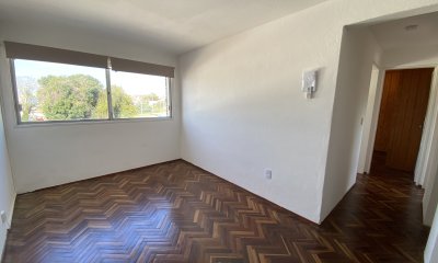 Apartamento de 3 Dormitorios en Alquiler y Venta en San Carlos