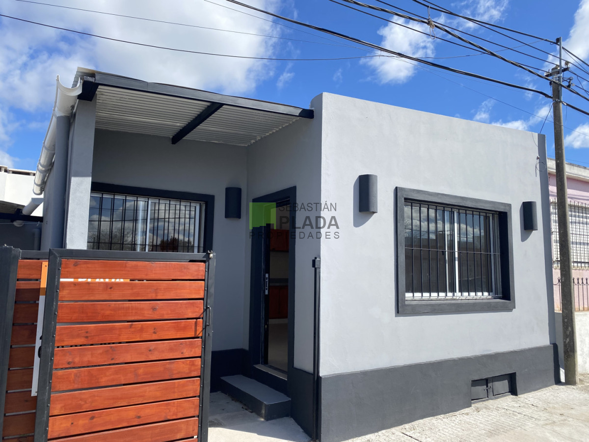 Casa de 2 dormitorios en Alquiler en San Carlos ¡¡A ESTRENAR!! - PLD1102C
