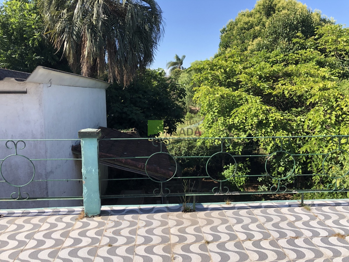 Casa ID.238 - Casa 4 dormitorios, Galpón, Garage, Patio, cercana al centrto, a pasos de la Rambla