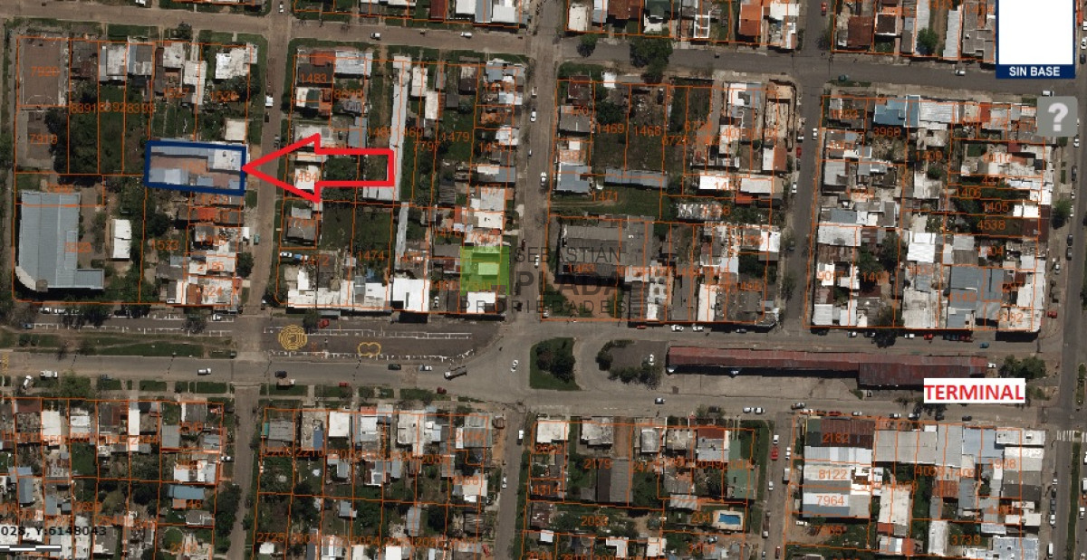 Casa ID.866 - Casa de 3 Dormitorios + Apto de 2 Dormitorios y 15 Cocheras en Venta en San Carlos