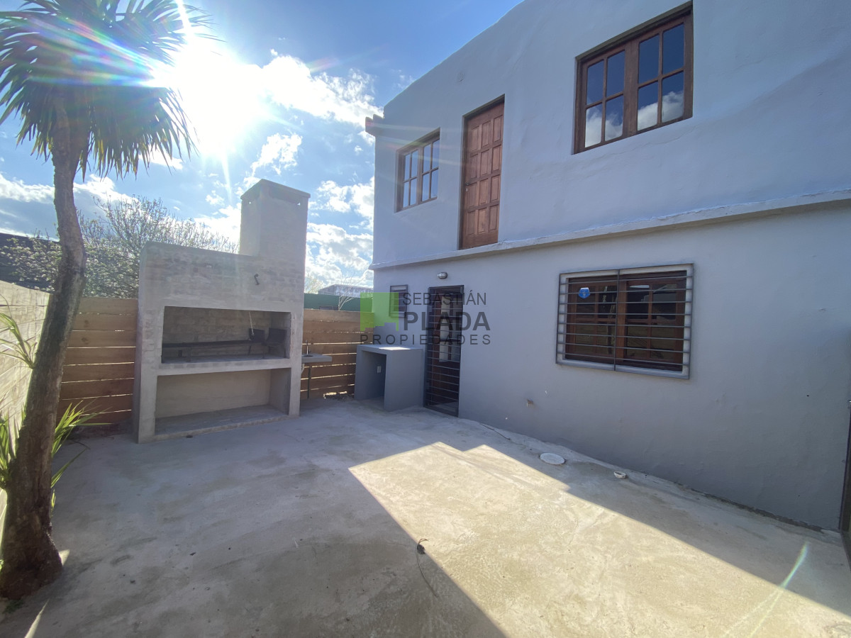 Casa ID.1017 - Casa de 2 Dormitorios en Alquiler en San Carlos