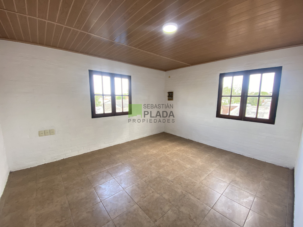 Casa ID.1017 - Casa de 2 Dormitorios en Alquiler en San Carlos