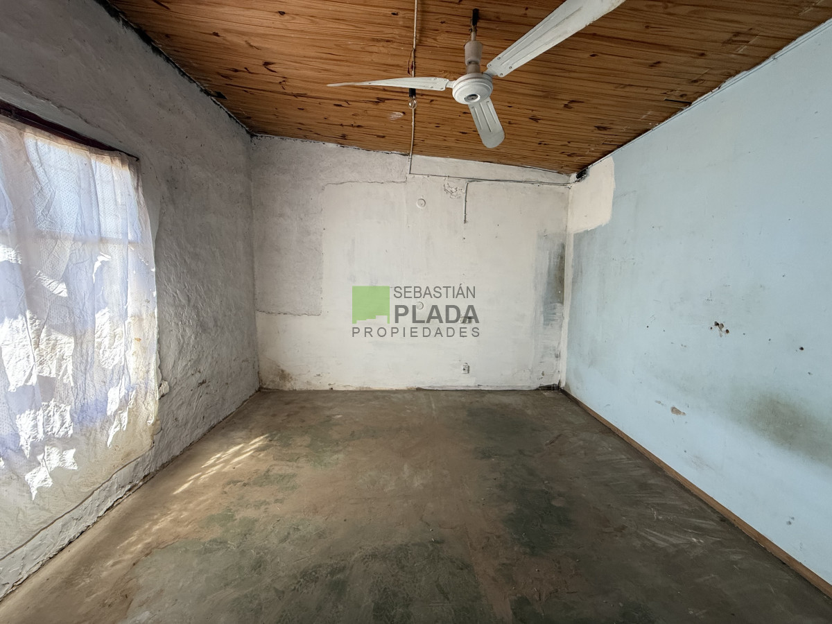 Casa ID.1021 - Casa a reciclar cecana a Rambla y servicios