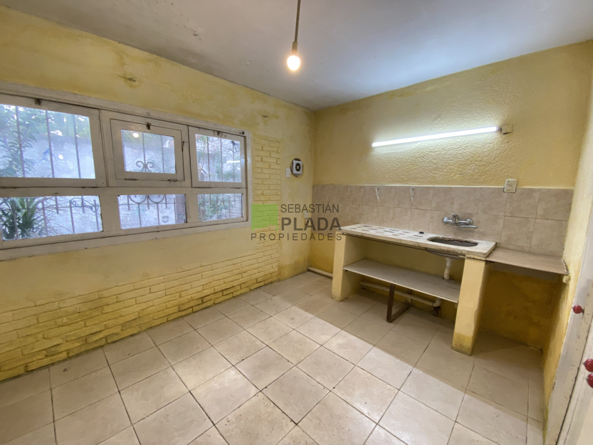Casa ID.1092 - Apartamento de 1 Dormitorio en Alquiler en pleno Centro de San Carlos