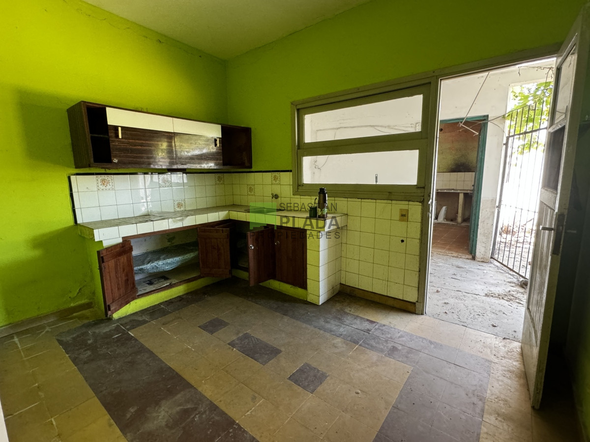 Casa ID.830 - Casa de 2 Dormitorios Sobre Avenida Alvariza en Venta