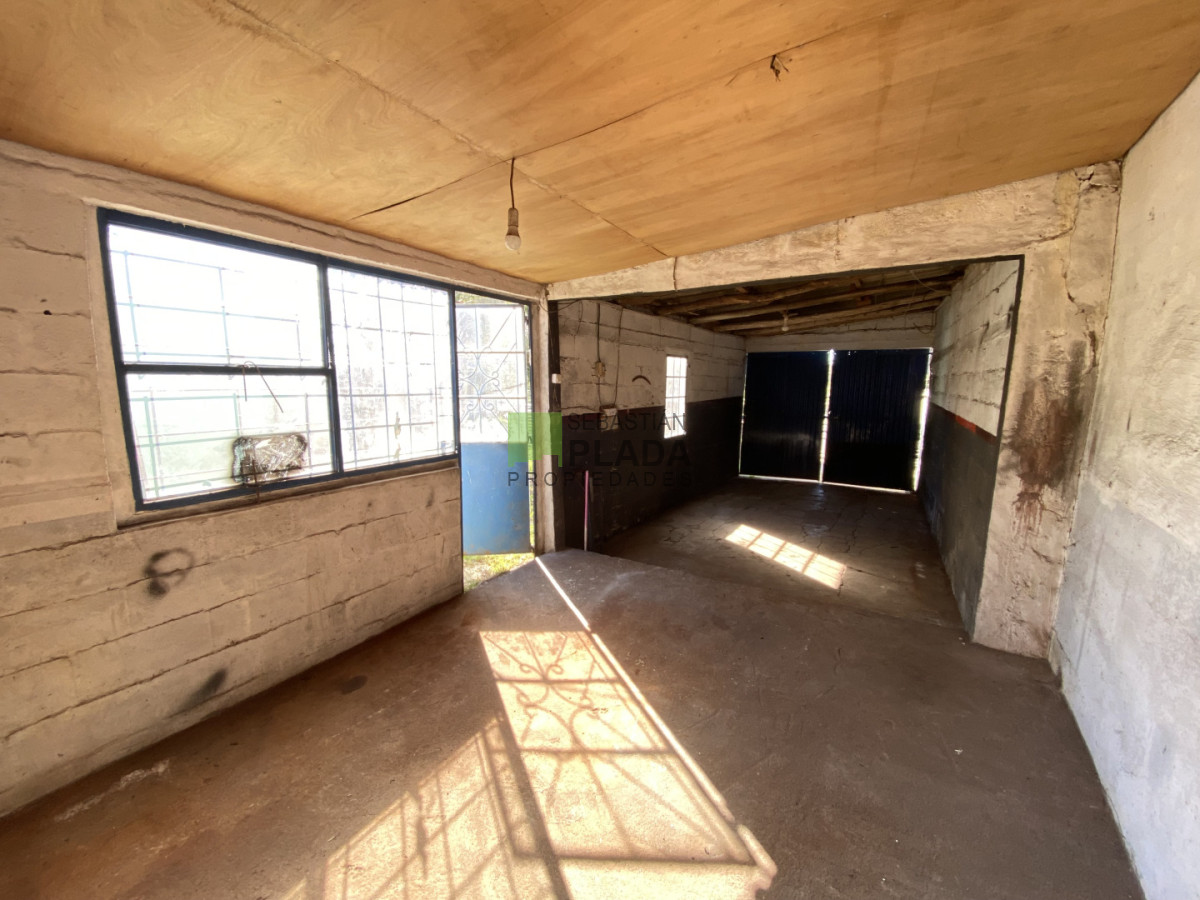 Casa ID.1100 - Casa de 1 Dormitorio, con Garaje en Alquiler en San Carlos