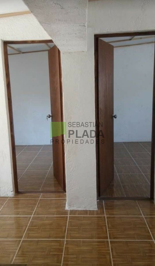 Casa ID.523 - tres apartamento en un mismo padrón, sobre Avenida.