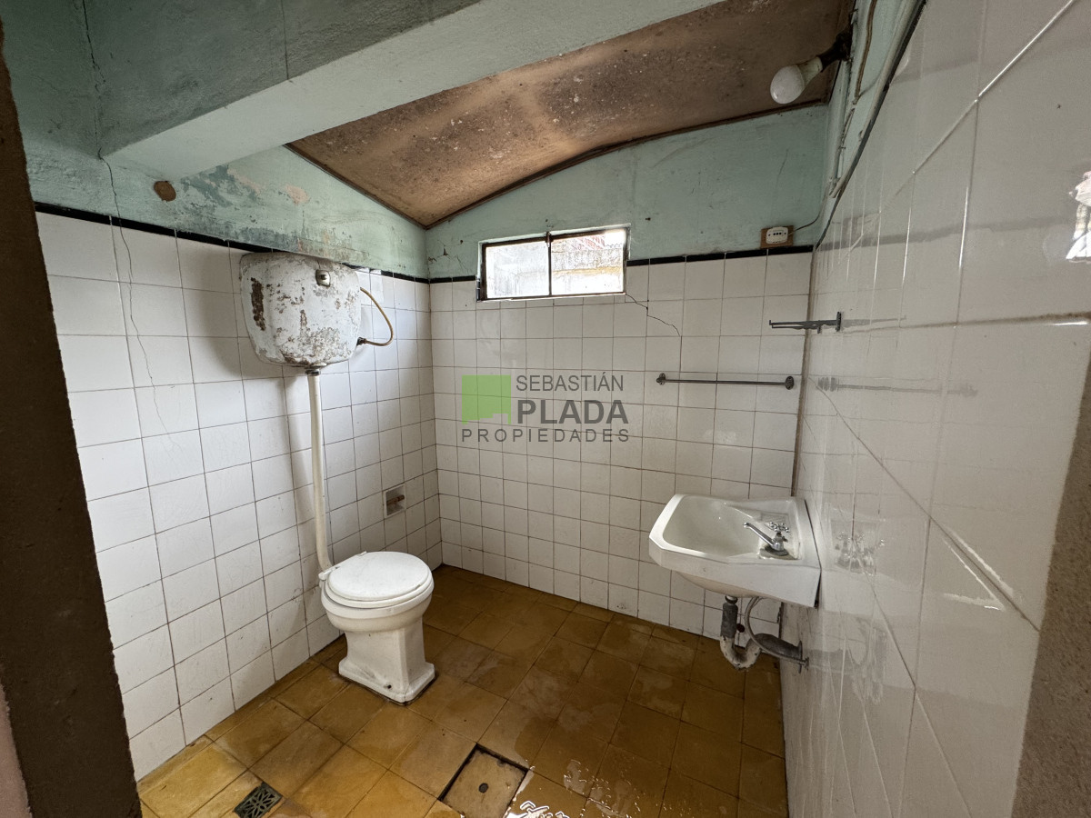 Casa ID.971 - A reciclar en Centro de San Carlos