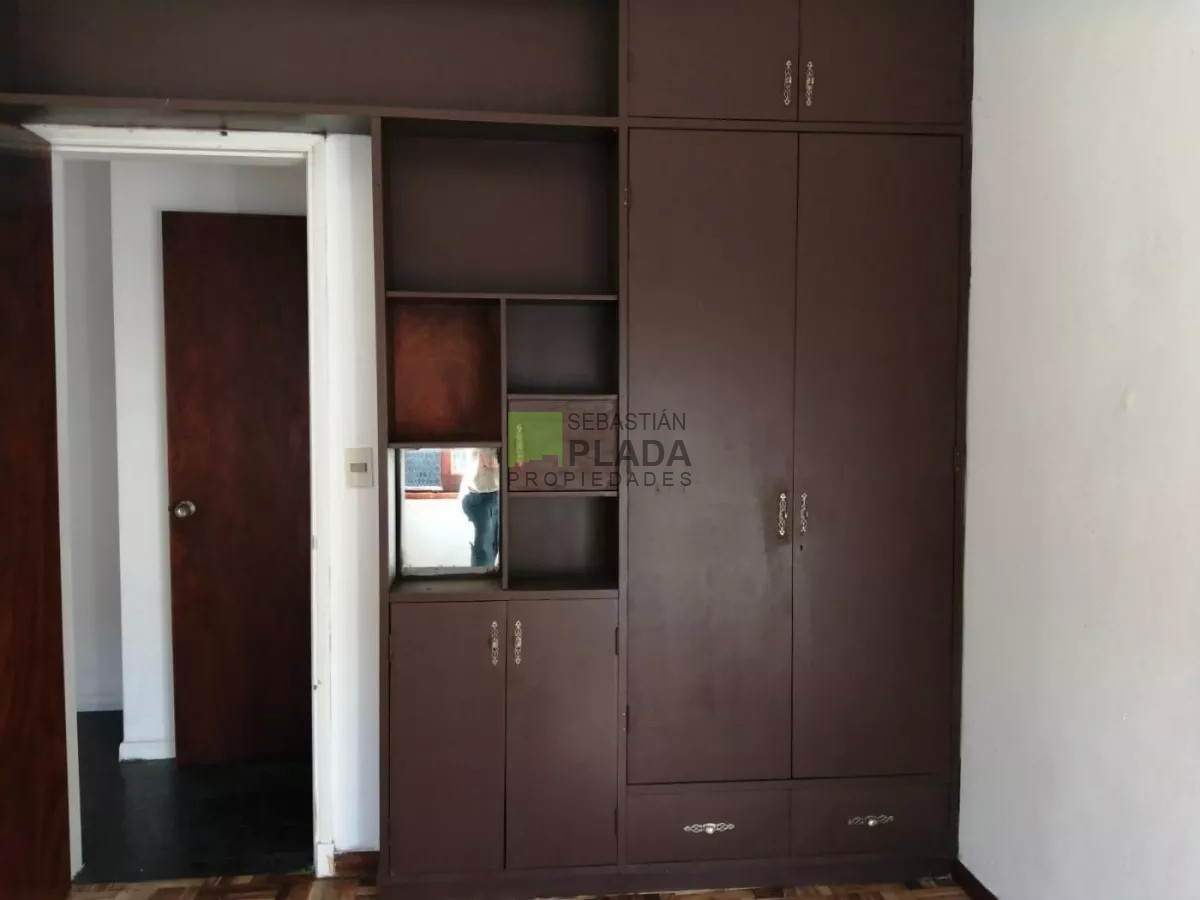Casa ID.718 - Casa de 3 Dormitorios Céntrica, con garaje en Venta