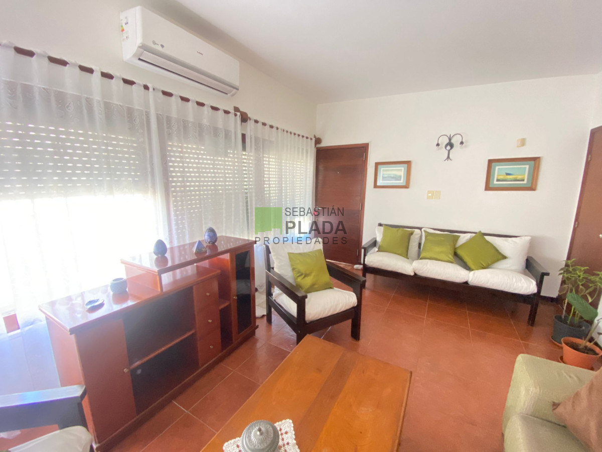 Casa ID.923 - En Venta Casa 3 Dormitorios, Centro de San Carlos.