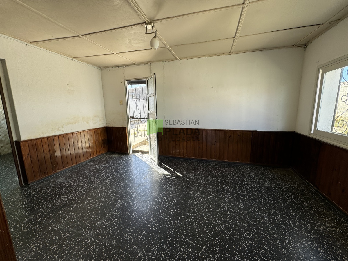 Casa ID.847 - ¡¡ATENCIÓN PRÓXIMAMENTE!! Casa 1 dormitorio amplio - entrada para vehículo.- En Alquiler Centro de San Carlos