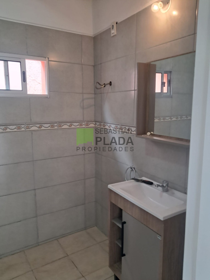Casa ID.1083 -  EN ALQUILER, a estrenar,  2 dormitorios, entrada vehículos