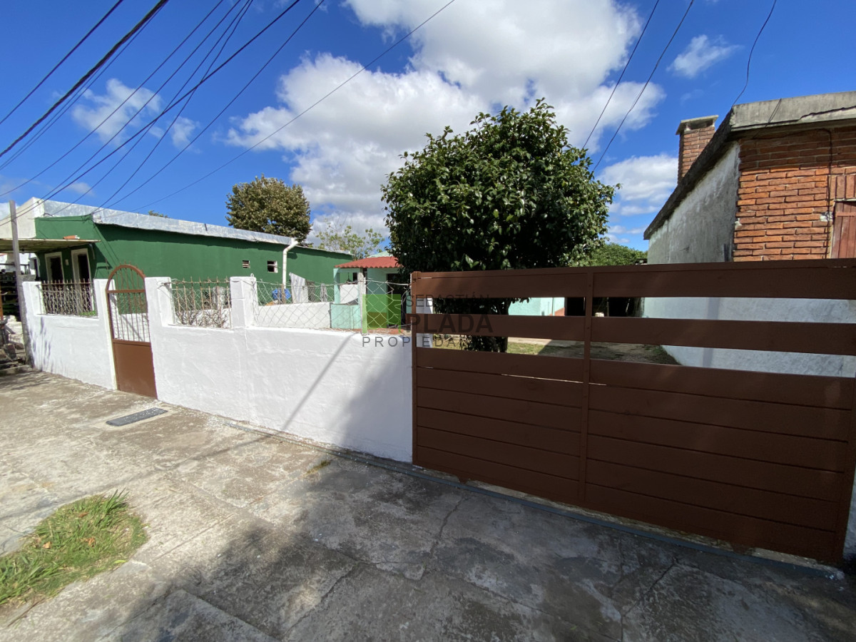 Casa ID.968 - Casa 2 Dormitorios sobre amplio terreno, en Venta en San Carlos