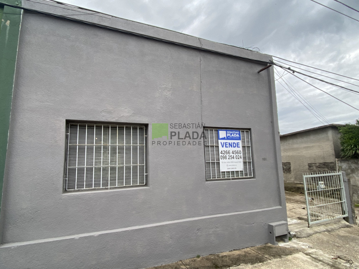 Casa ID.930 - Casa Céntrica 2 Dormitorios y Garaje en Venta en San Carlos