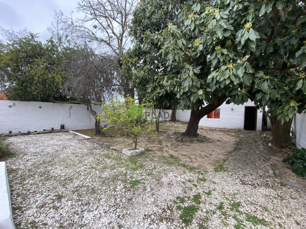 Casa ID.210 - Casa 2 dormitorios, cochera amplia en Venta en San Carlos