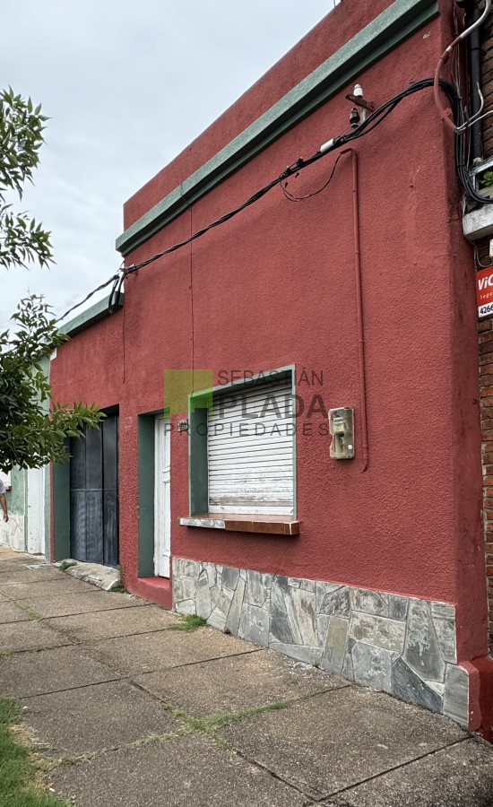 Casa ID.848 - Casa Tres Dormitorios, garaje, patio.  Venta en San Carlos