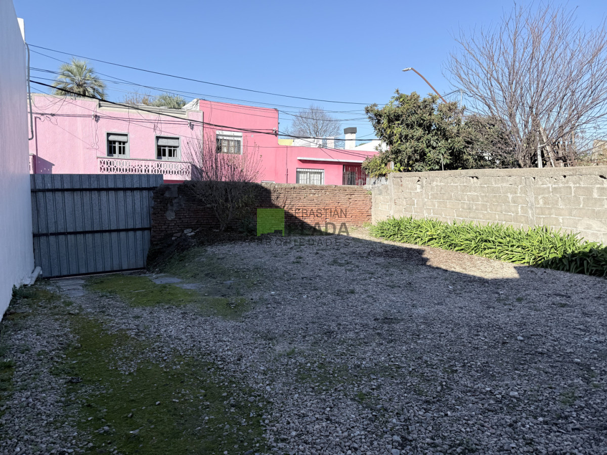 Casa ID.1089 - Casona de 1900 en el Centro de San Carlos
