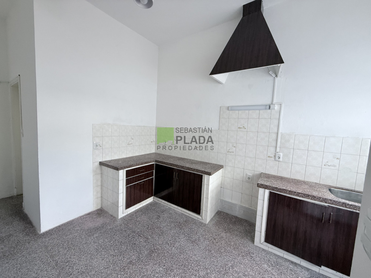 Casa ID.718 - Casa de 3 Dormitorios Céntrica, con garaje.