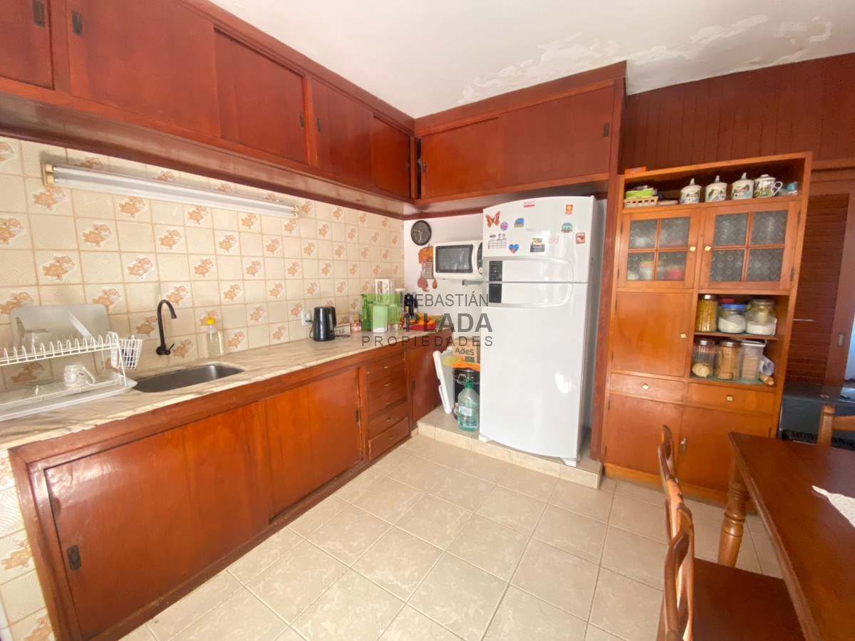 Casa ID.923 - En Venta Casa 3 Dormitorios, Centro de San Carlos.